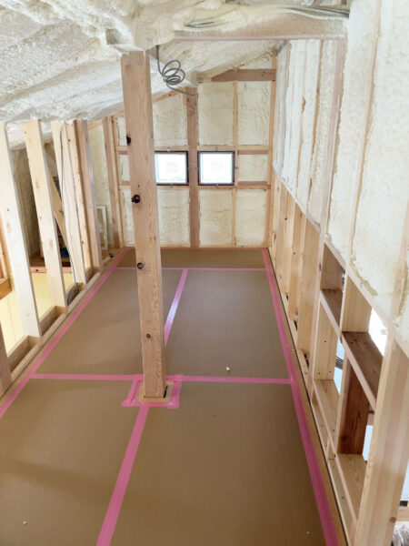 建設途中の小屋裏収納部屋の写真公開 パパまるハウスでの30坪平屋建設
