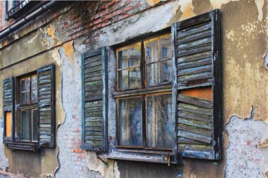 手動シャッターが設置されました